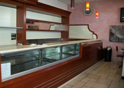 ARREDAMENTO BAR – TABACCHERIA – EDICOLA