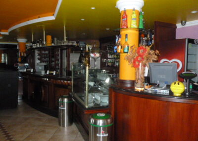 ARREDAMENTO BAR