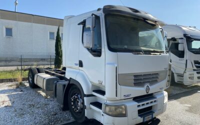 TRATTORE A TELAIO RENAULT PREMIUM HR 450.18