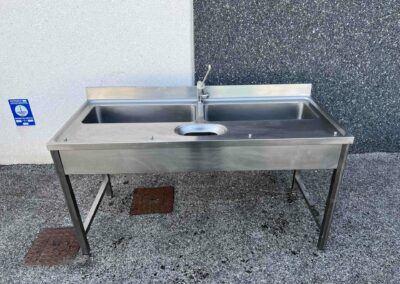 LAVELLO INOX 2 VASCHE CON FORO PER PATTUMIERA 160×70