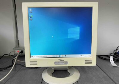 MONITOR FUJITSU LCD COLOR B17-1