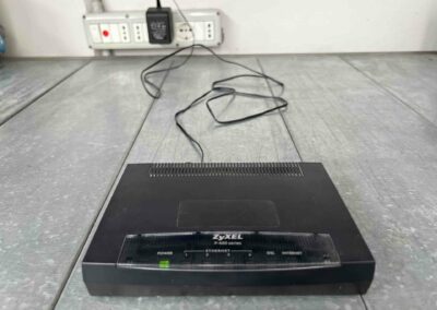 ROUTER ZyXEL P-660H-D1