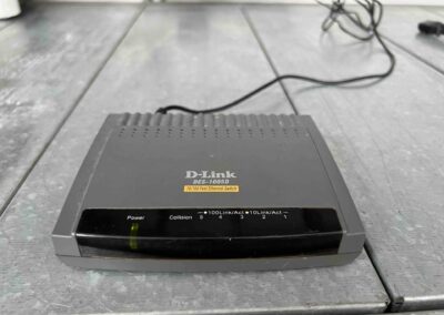 ROUTER D-LINK DES-1005D