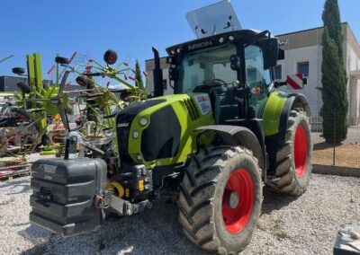 TRATTORE AGRICOLO CLAAS ARION 550
